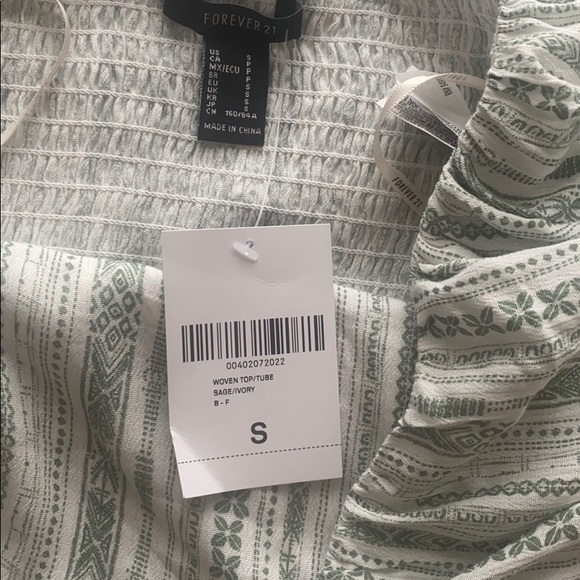 Geoprint Flounce Top - Picture 3 of 4